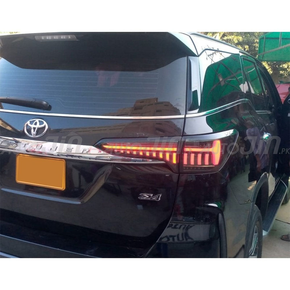 Toyota Fortuner 2016-20 Audi Style Taillamps Smoke - Sequential
