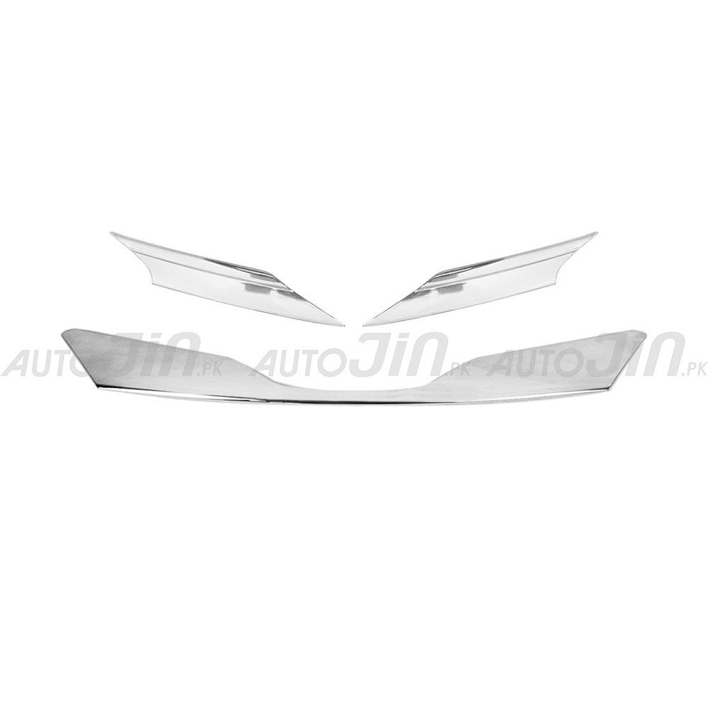 Toyota Yaris Front Grille 3 pcs Chrome 2020